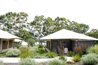 Olio Bello Lakeside Glamping
