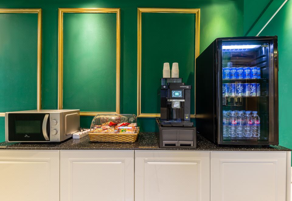 나무늘보호텔 청주용암점 인테리어