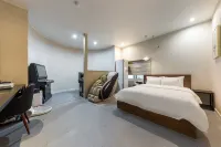 Cheongju Boutique Two-day Hotel - spa
