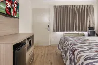 Red Roof Inn Fort Worth South