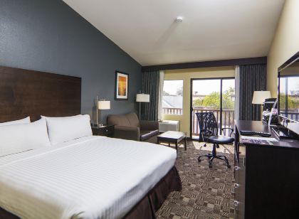 Holiday Inn Express & Suites Solana Beach-Del Mar