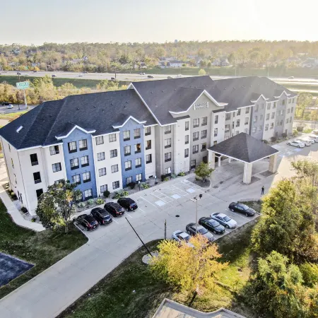 Staybridge Suites CEDAR RAPIDS NORTH by IHG