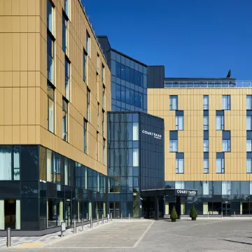 Courtyard London Heathrow Airport
