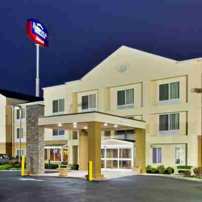 Fairfield Inn & Suites Clarksville Hotel Exterior