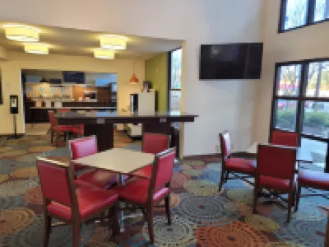 Holiday Inn Express ANDERSON-I-85 (EXIT 27-HWY 81) by IHG Hotels in Anderson