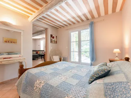 La Pinède Отели в г. 'Воклюз