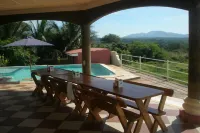 Hotel Miraflores - Kolam Renang