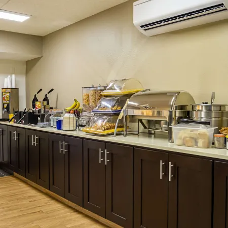 Quality Inn & Suites Clackamas - Portland