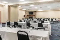 Clarion Inn Belle Vernon Hotels in Rostraver