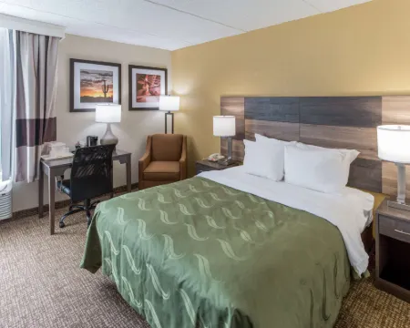 Quality Inn & Suites Hotels in Plattsburgh
