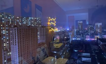 Yujian Theme Cinema Room Homestay (Shuiyuan Road No.1)