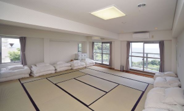 Tobi Hostel and Apartments