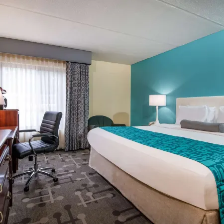 Howard Johnson by Wyndham Saugerties, NY