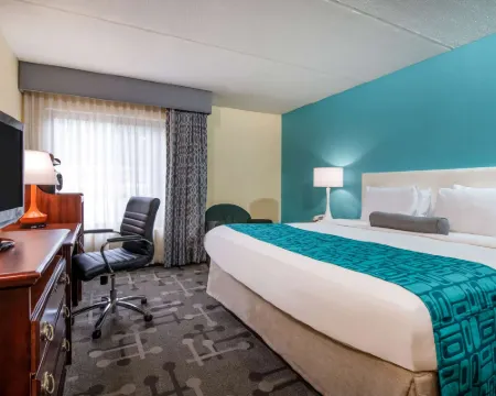 Howard Johnson by Wyndham Saugerties, NY Hotels in Saugerties