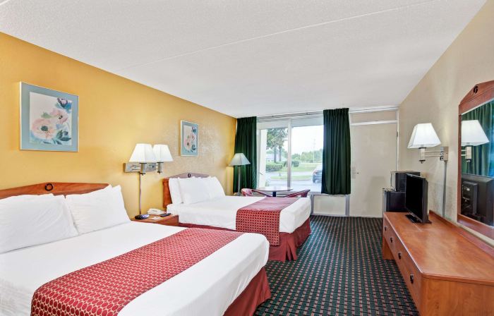 Days Inn by Wyndham Clarksville TN