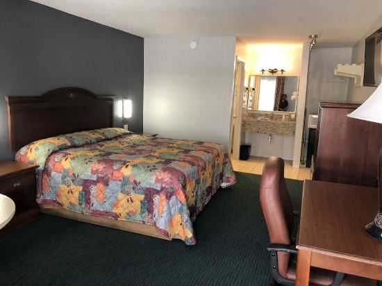 Riviera Motel