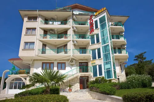 Hotel Zora - Airport Shuttle
