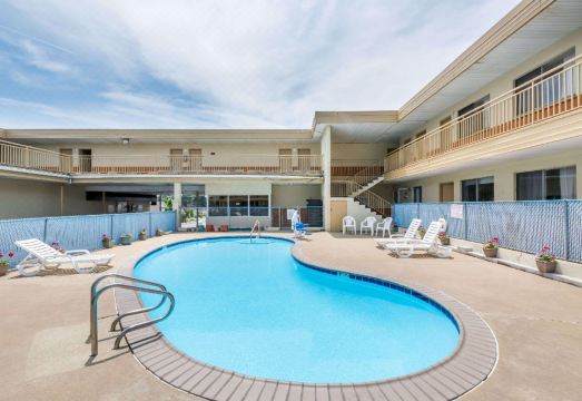 Red Carpet Inn Lancaster