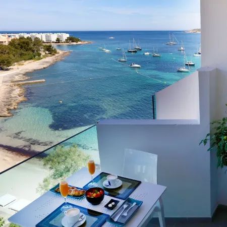 AxelBeach Ibiza Suites Apartments Spa and Beach Club - Adults Only
