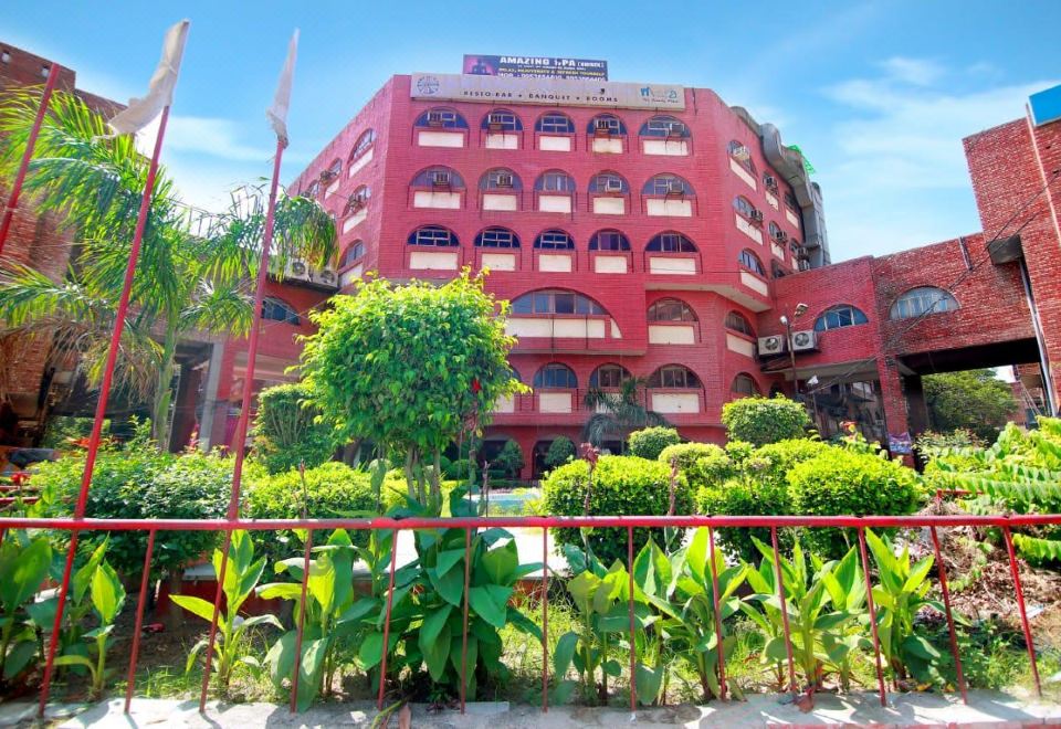 hotel overview picture