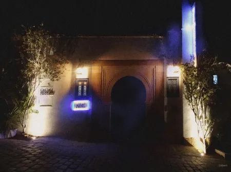 La Villa Bleue-Sidi Bou Said Отели в г. Сит аршеоложик де Картаж