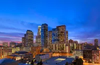 Studio Inn & Suites at Promenade Downey Hotel di Downey