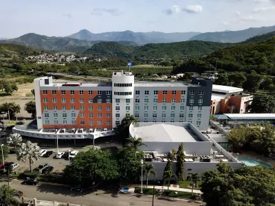 Costa Bahia Hotel, Convention Center and Casino Hotels in Carenero