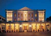 The Strand Yangon Hotellit kohteessa Seikkan Township