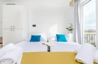 Room-All Saints Suites B&b Kastela - Dou فنادق في Kastel Novi