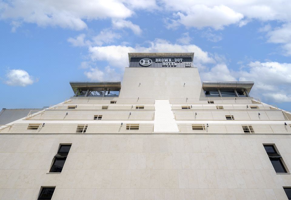 3. 브라운도트호텔 ..