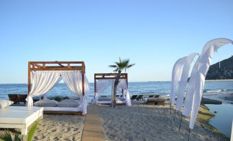 En VIE Beach Boutique Hotel - Adults Only