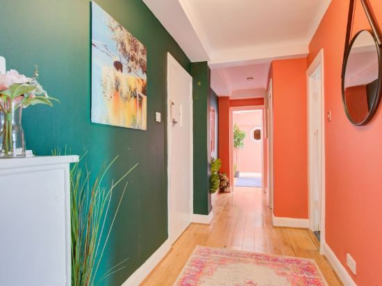 Hyde Park Private Family Apartment in Central London