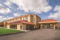 Country Inn & Suites by Radisson, Canton Near Hall of Fame