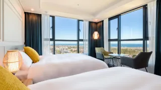 0223m120009zuy0ze3772 R 320 180 R5 D