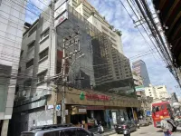 Arawana Regency Park Sukhumvit Hotels near Dinosaur Planet