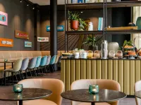Motel One Köln-Altstadt Отели рядом с достопримечательностью «Полль»