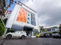 Cubic Pratunam Hotels near CrewAcademy