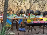 Wielewaal Bush Lodge - فطور