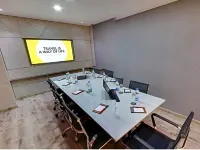 Regenta Central Antarim Ahmedabad Các khách sạn gần Học viện quản lý IIM