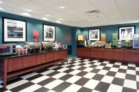 Hampton Inn & Suites Bloomington-Normal - breakfast