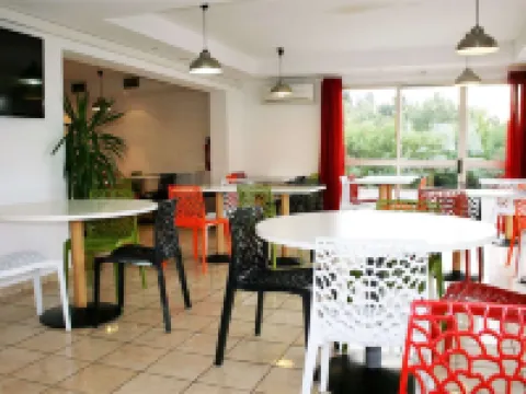 Kyriad Arles โรงแรมในอาร์ล