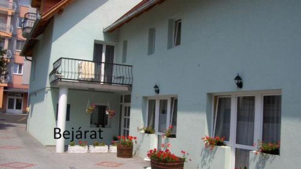 Zsanett Appartement