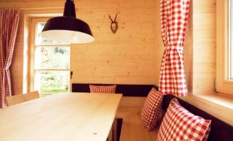 Casalpin Chalets - Housity