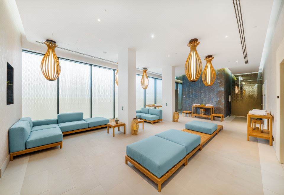 1. Hotel Vi..