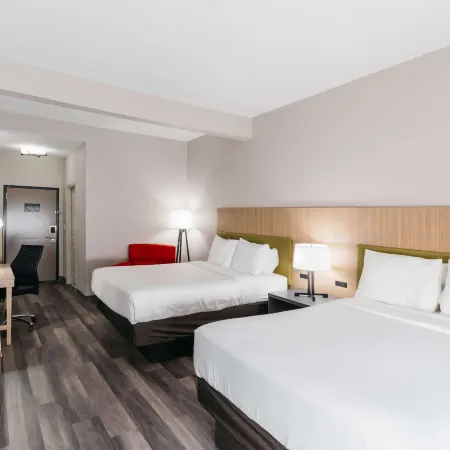 Townhome Inn & Suites by IHG