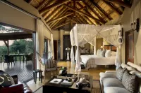 Lion Sands - Tinga Lodge Hotels in 