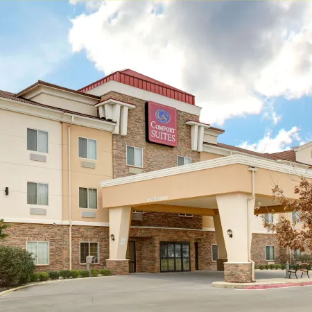 Comfort Suites