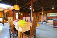 Villa Gardenia Bandung Hotels in Parongpong