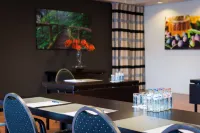 Fletcher Hotel-Restaurant Waalwijk - Bãi đậu xe