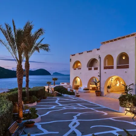 Therasia Resort Sea and Spa - the Leading Hotels of the World